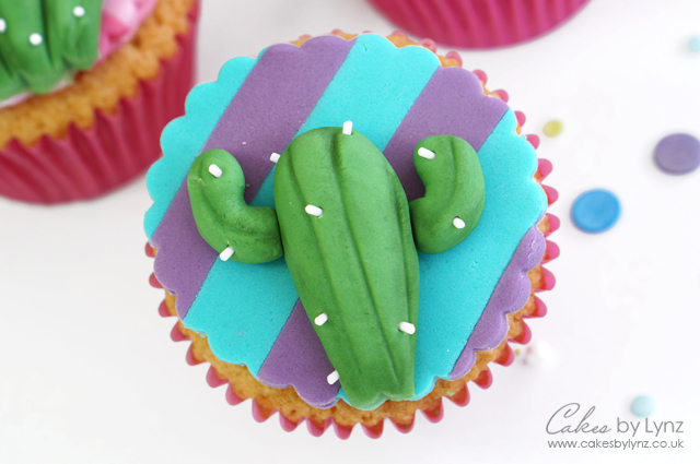 Cactus cupcake topper