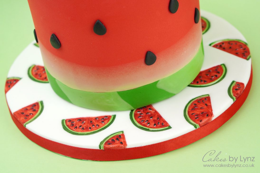 watermelon cake tutorial with watermelon pieces