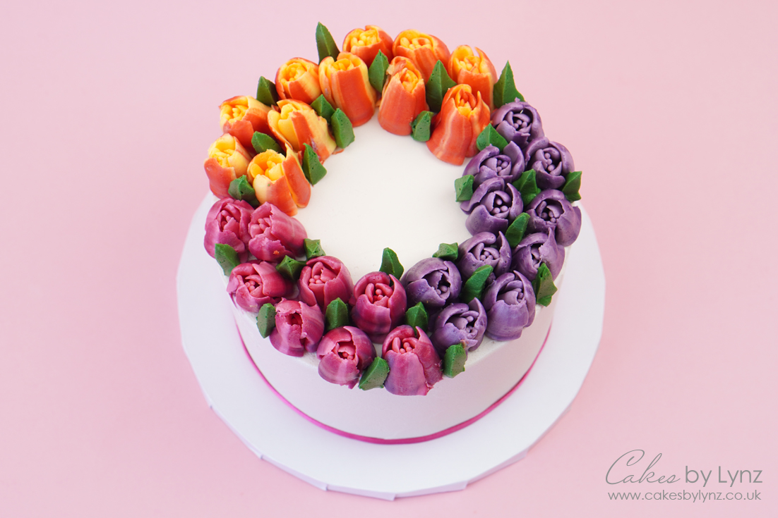 Flower piping tip buttercream tulip cake - russian piping nozzles